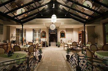 Jean Moet Hotel 4*